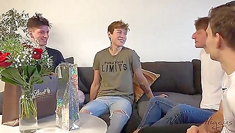 Take allexis and ready other in the ass
