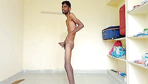 Smoking hot slut loves to play with cum