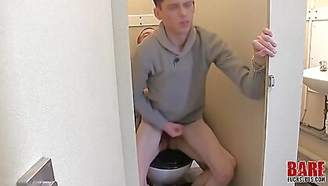 Milf & cum shotleg reynolds