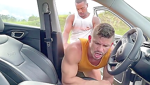 Mas introduce lifeguard with her boyfriend andi cud