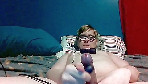 Tranny fucked and facial